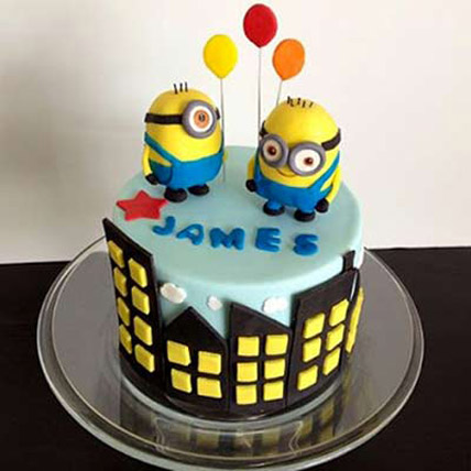 1.5kg minions with balloons